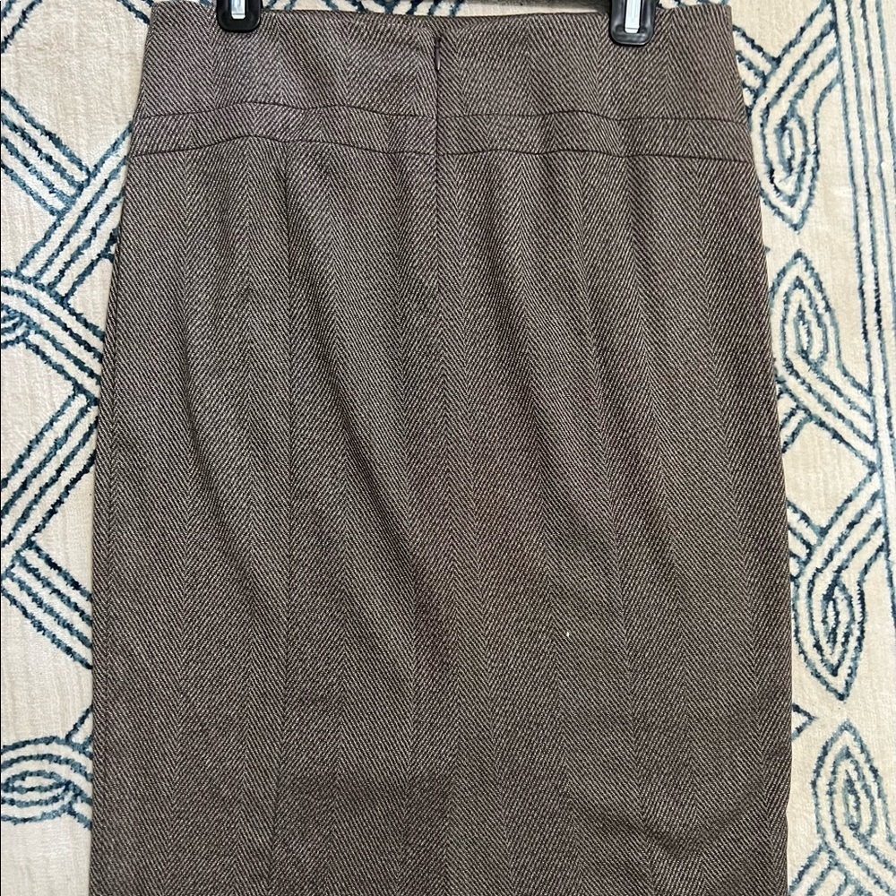 New York Company | Size 6 | Mid Length Skirt